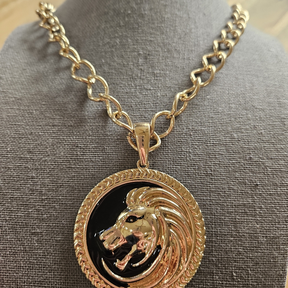 Gold Lion Medallion Pendant Necklace - Women Jewelry